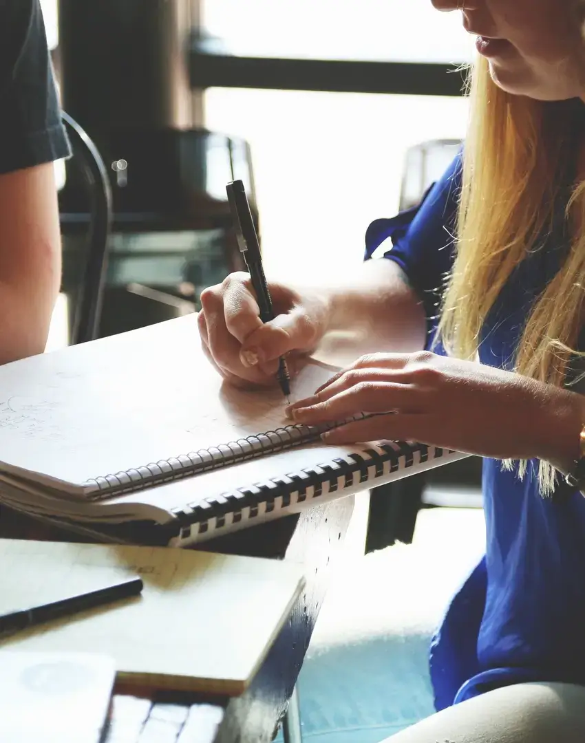 df-hero-section-financial-advisor01 perizia tecnica asseverata